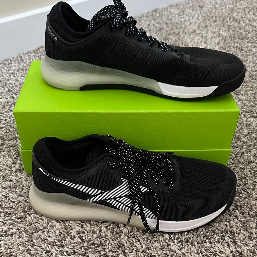 Reebok Men's Black and White Sneakers